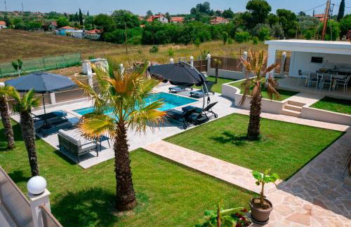 Villa Liana , private Villa with pool and garden - Foto 12