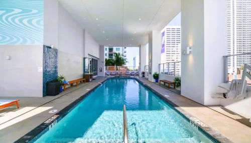 Contemporary Comfort Rooftop Views & Full Kitchen - Foto 3