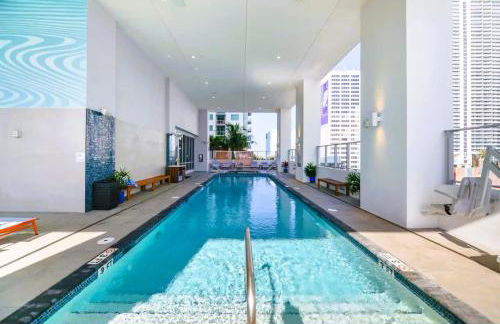 Contemporary Comfort Rooftop Views & Full Kitchen - Foto 3