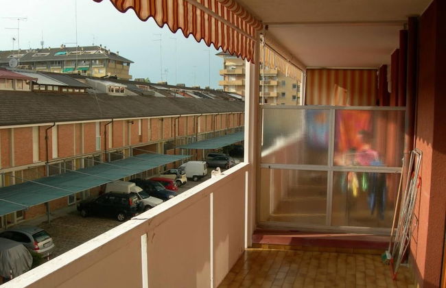 Lovely Flat With Sunny Terrace - Photo 6