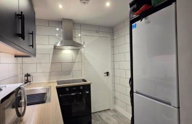 Modern Studio Apartment in Blackburn Town Centre - Foto 6