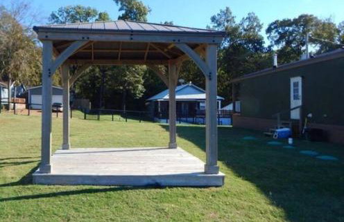 Lakefront Oasis with Private Hot Tub - Foto 15