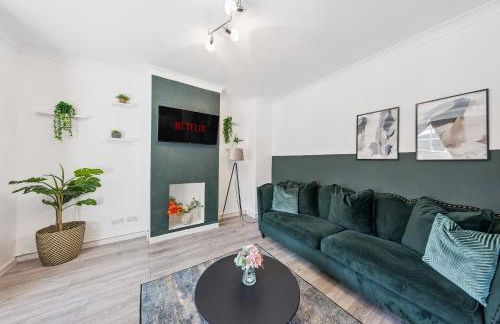 Modern and Comfortable Spacious 3 Bedroom House with Large Private Garden - Foto 6