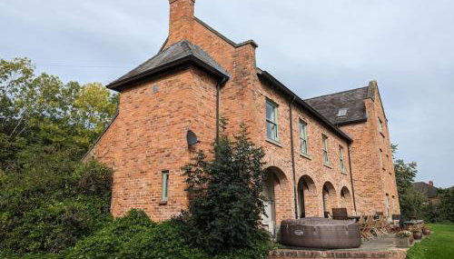 Gaer Hall Guilsfield a country mansion with hottub - Foto 2
