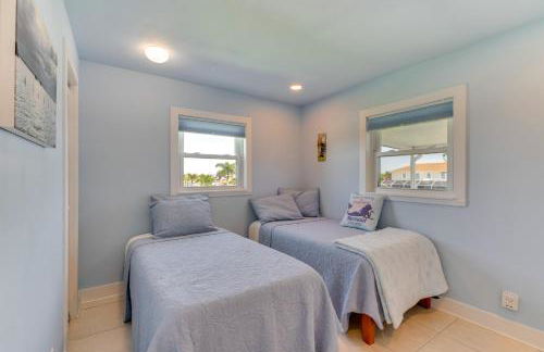 Boat Dock and Patio Canal-Front St James City Home! - Foto 20