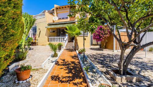 Paraíso Familiar en Marisol Park Bungalow con Piscina, Tenis y Parking - Foto 3, Garden, Garden view