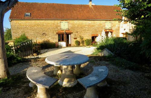 La Vieille Ferme: superbe complexe de 3 gîtes en pierre avec Piscine au coeur du Périgord Noir - Photo 55