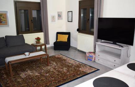 Elassona Comfort Home - Photo 3
