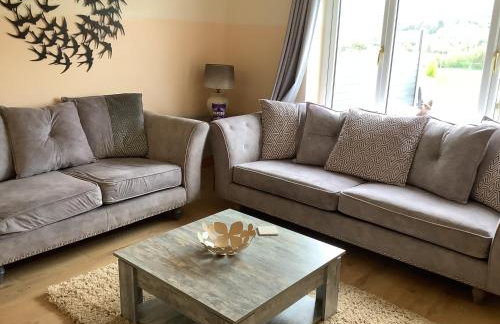 Cambria, a modern 3 bedroom house - Photo 10