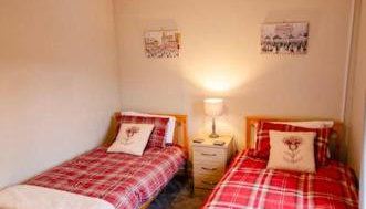 Spacious 4-Bedroom House in Glenboig - Foto 5