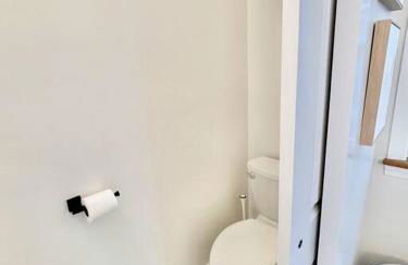 Quiet Family Friendly Home w/ Backyard [Owls Nest] - Foto 29