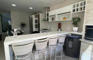 Casa com Piscina aquecida em Balneário Camboriú - Foto 8