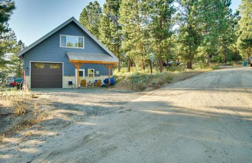 Cascade Cabin Hideaway with Views, half Mi to Lake - Foto 1