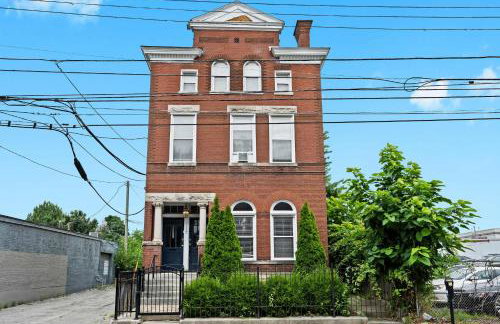 Historic 3-BR Downtown Bourbon Getaway - Foto 12