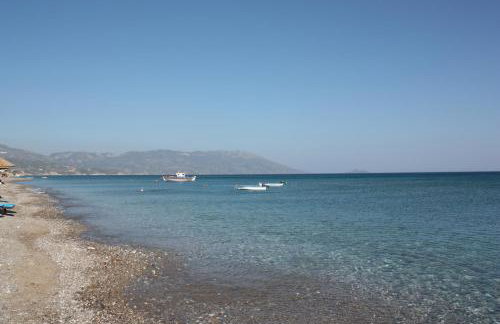 PELAGIA KAMPOS MARATHOKAMPOU APARTMENTs - Photo 32