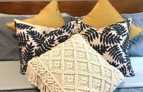 Discover the Riverwalk from New Craftsman Family Home - Foto 19