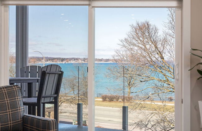 539 Bay St. Lake View Condo Unit 203E - Foto 9