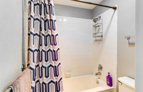 Lake Conroe Condo with Pool Access and Balcony! - Foto 15