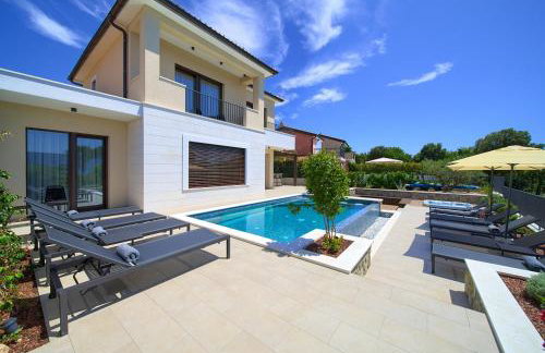 Luxury Villas LORD and LADY - Photo 41