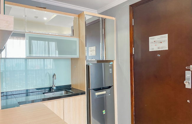 Good And Relaxing 2Br At Menteng Park Apartment - Photo 9