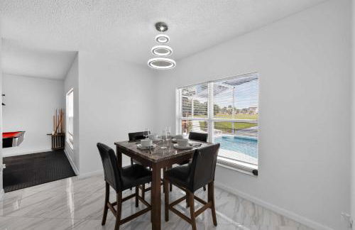 Elegant 4BR Luxury Home - Private Pool Disney - Foto 45