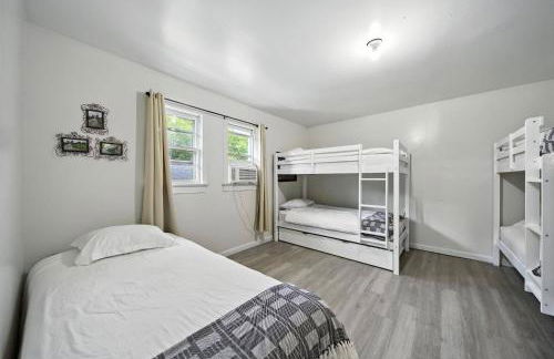 Liberty Lakefront Home - Pool, Hot Tub, Sauna - Foto 16