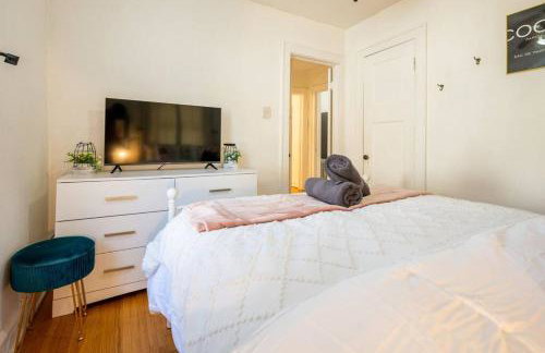 Charming Modern Farmhouse Retreat - Foto 16