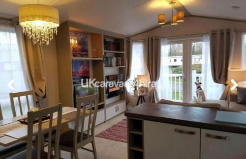 Susie's Beautiful Caravan near the sea - Foto 20