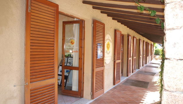 Mostrador de check-in y check-out