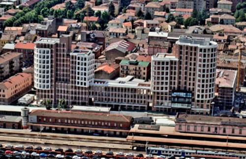 Tiny House Tower - Photo 61