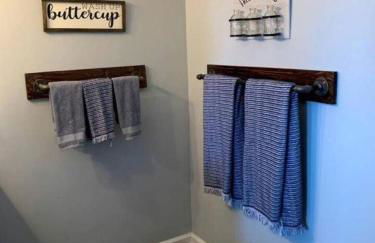 Sweet Chic Farm Cottage with Pool, Hot-Tub and Beautiful Sunsets in Maryland - Foto 38