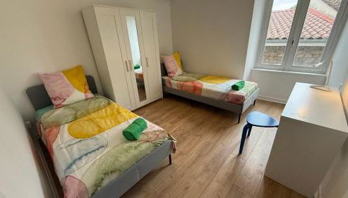 26 CHIC & COSY NOIRETABLE F2 55m2 WIFI SMART TV NETFLIX - Foto 5, towels, heating