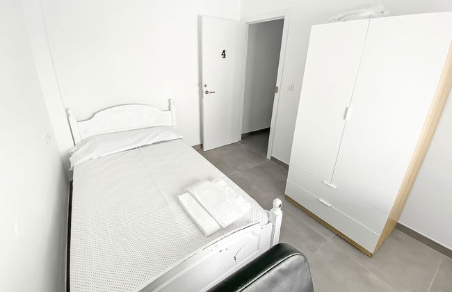 Elegant 4 beds train station upto 6 Pax - Foto 7