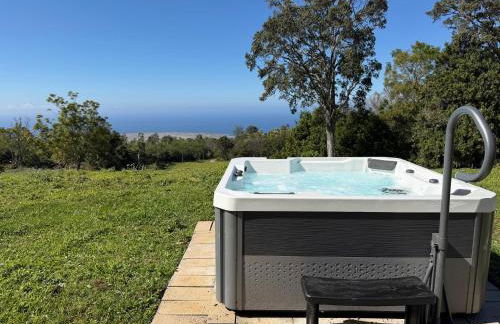 Luxury Oceanview Estate - Photo 54