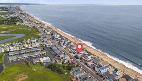 Newly Renovated Beachside Bliss Steps to Sand - Foto 3