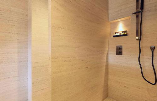 Courchevel 1850 : Élégant Apt. Neuf à 3 min des Pistes, Parking Inclus - FR-1-575-249 - Foto 7