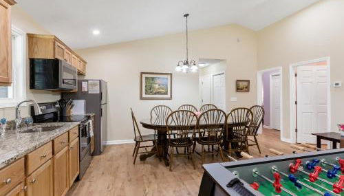 Picture Perfect Dual Home on the Lake - Foto 3