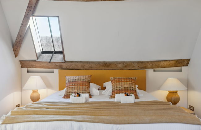 Beautiful and Authentic Penthouse in Bruges Center - Photo 29