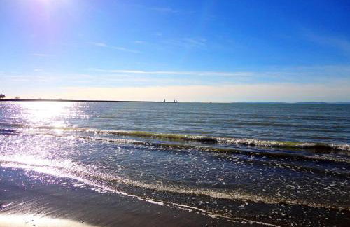 Appartement 2P Cabine proche plage avec garage, lumineux et bien situé au Grau-du-Roi - FR-1-307-136 - Foto 3