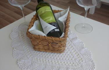 Meridian Apartment , 300m to Bus Terminal, Fast Wifi & Airport Transf - Photo 23