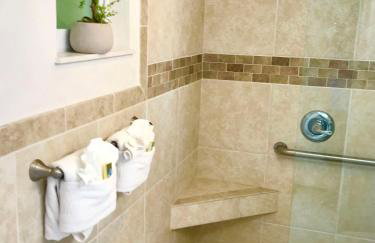 Ocean Breeze - Ocean Front at Symphony Beach Club! - Photo 10