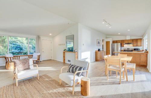 Port Townsend Escape with Deck, Bay and Mountain Views - Foto 5