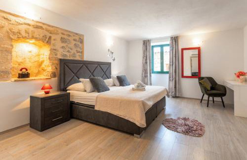 Apartments Ante 2 Hvar center, pool - Photo 39