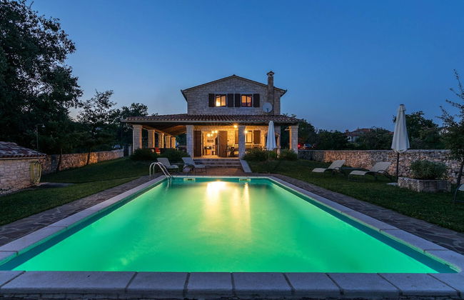 Spacious Villa in Tinjan With Pool - Foto 19