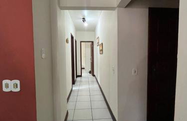 Apartamento amplo, 180m da praia - Foto 11