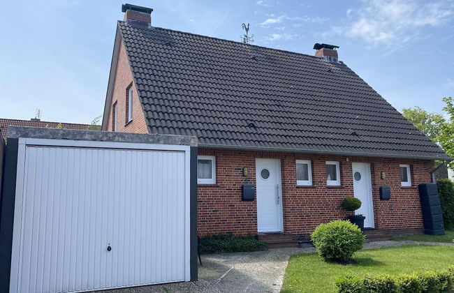 House in Dornumersiel Near Sandy Beach - Photo 1