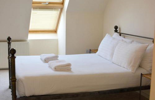 Family home close to Shrewsbury Town centre - Photo 34