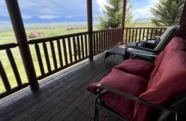 Charming Cabin with Spectacular Mountain Views near Madison River in Ennis, Montana - Foto 2
