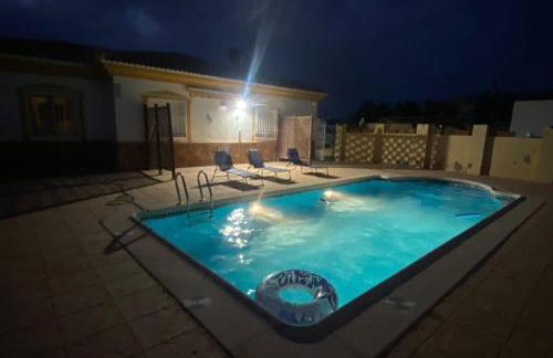 Casa Bueno- Sleeps 7 Private Pool & AirCon - Foto 56