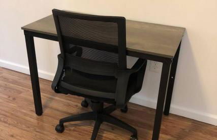 Private apartment with 3 bedrooms and 1 bathroom near Newark International Airport EWR and New York City, MetLife Stadium FIFA World Cup 20 minutes away - Photo 3